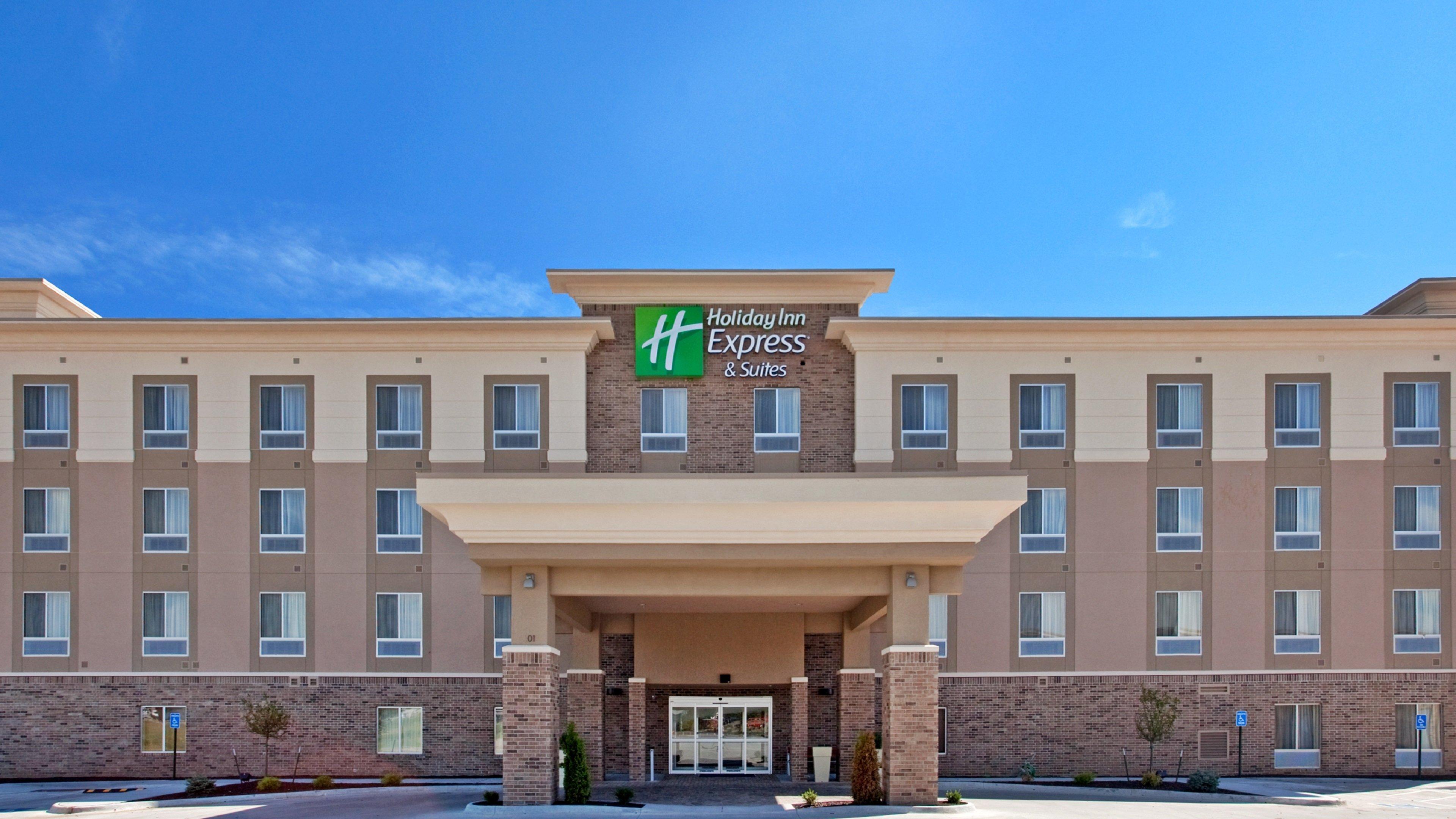 Holiday Inn Express & Suites North Topeka Exteriér fotografie