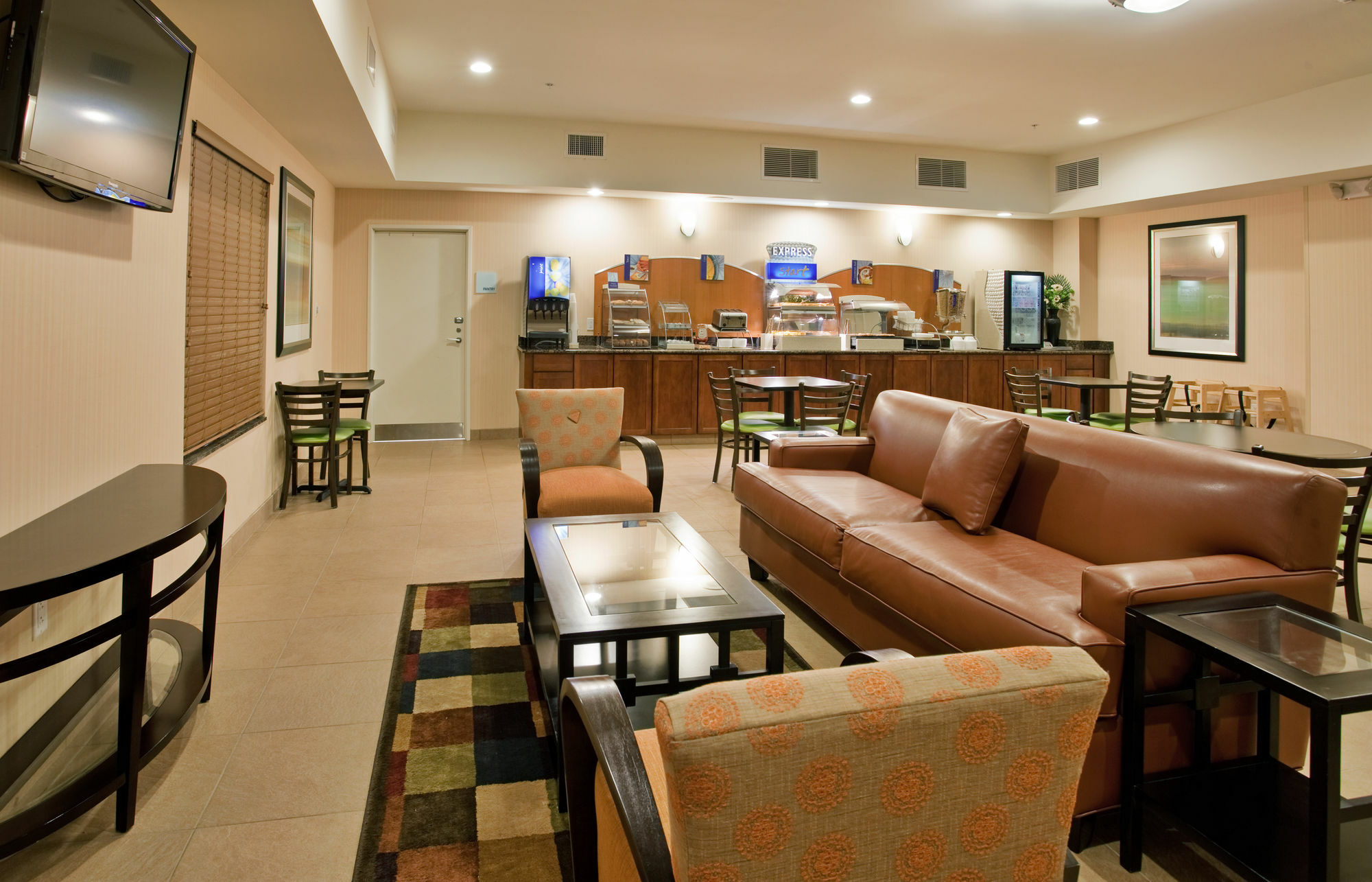 Holiday Inn Express & Suites North Topeka Exteriér fotografie